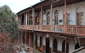 Grandma'S Hotel